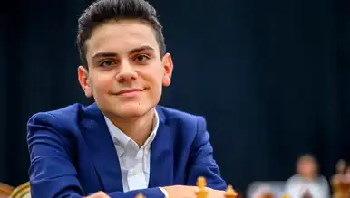 16 Yaşındaki Ediz Gürel Tarih Yazdı! Dünya Şampiyonunu Yendi!
