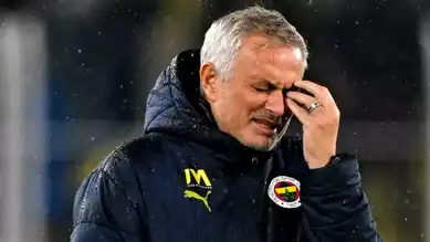 Fenerbahçe 10 Kişiyle Oynadı! Becao Sakatlandı