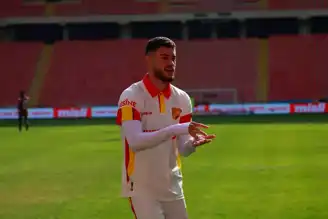 Göztepe, Romulo Cardoso'yu Transfer Etti!