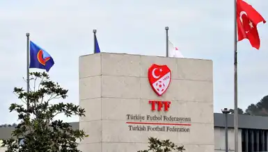 PFDK, Galatasaray ve Fenerbahçe'yi cezalandırdı!