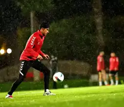 Sivasspor, Belek'te Yağmur Altında Antrenman Yaptı