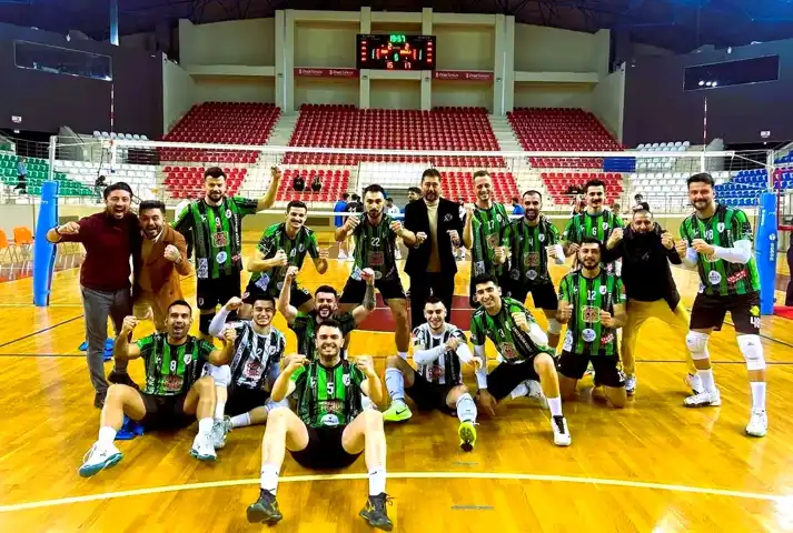 Denizlispor Voleybol, Finalde!