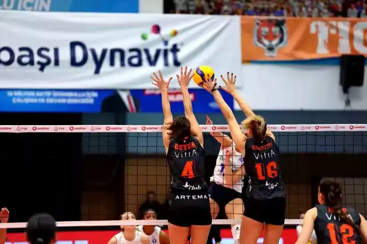 Eczacıbaşı Dynavit, Aydın BŞB'yi 3-0 Yendi!