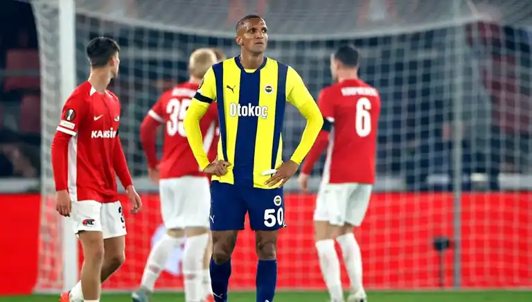 Fenerbahçe'den Sakatlık Açıklaması: Becao Sezonu Kapattı!