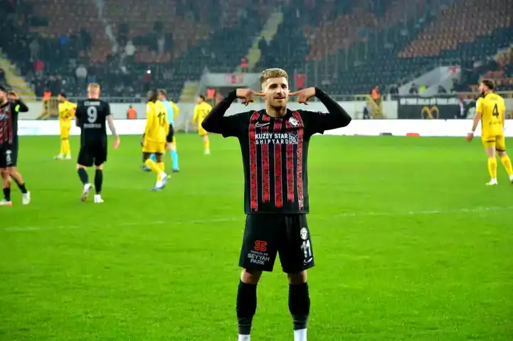 Çorum FK, İstanbulspor'u Devirecek Bir Zafer Kazandı!