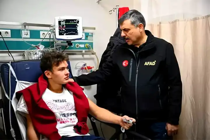 Vali Çiftçi, Çığ Felaketinde Yaralı Sporcuları Ziyaret Etti